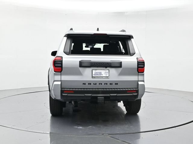 Used 2025 Toyota 4Runner SR5 AWD/4WD image 9