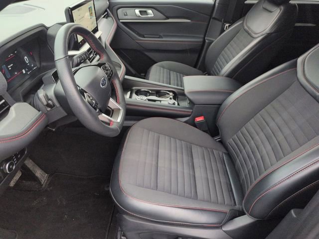 Certified 2025 Ford Explorer ST-Line w/ ST-Line Street Pack image 12