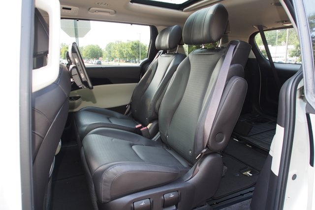 Used 2022 Kia Carnival SX Prestige FWD image 23