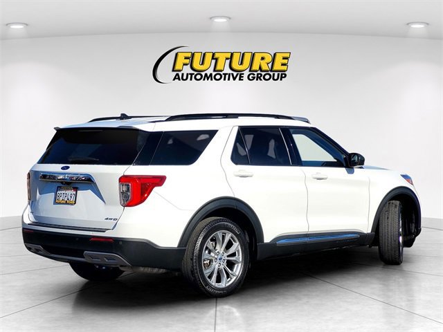 Certified 2022 Ford Explorer XLT w/ Equipment Group 202A image 5