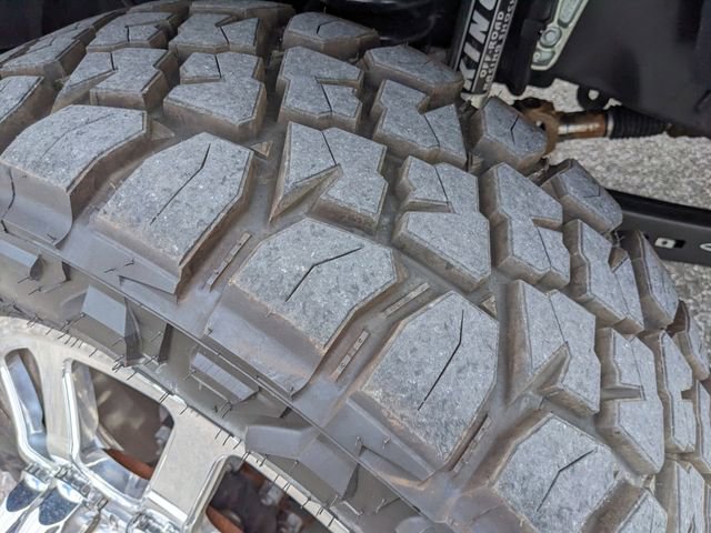 Certified 2026 Ford F450 Platinum w/ FX4 Off-Road Package AWD/4WD image 36