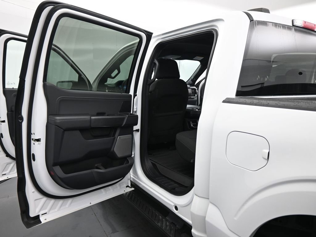 Certified 2022 Ford F150 XLT w/ Equipment Group 302A High image 19