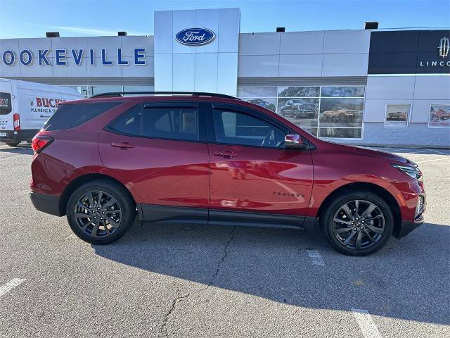 Used 2023 Chevrolet Equinox RS w/ RS Leather Package image 3