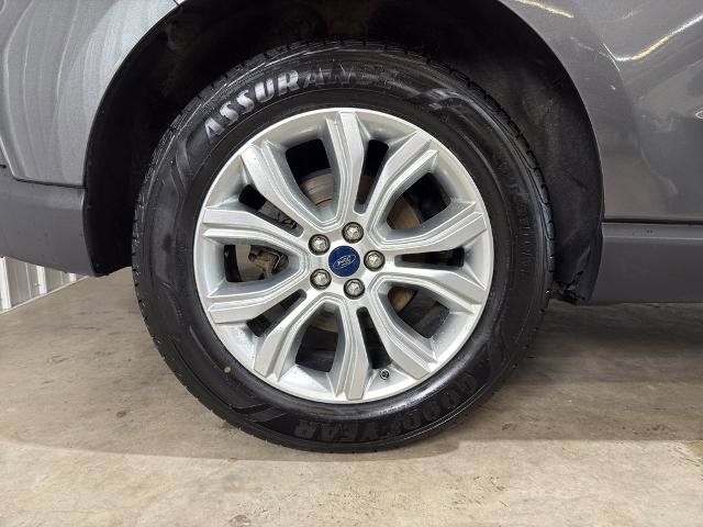 Certified 2020 Ford Edge Titanium FWD image 8
