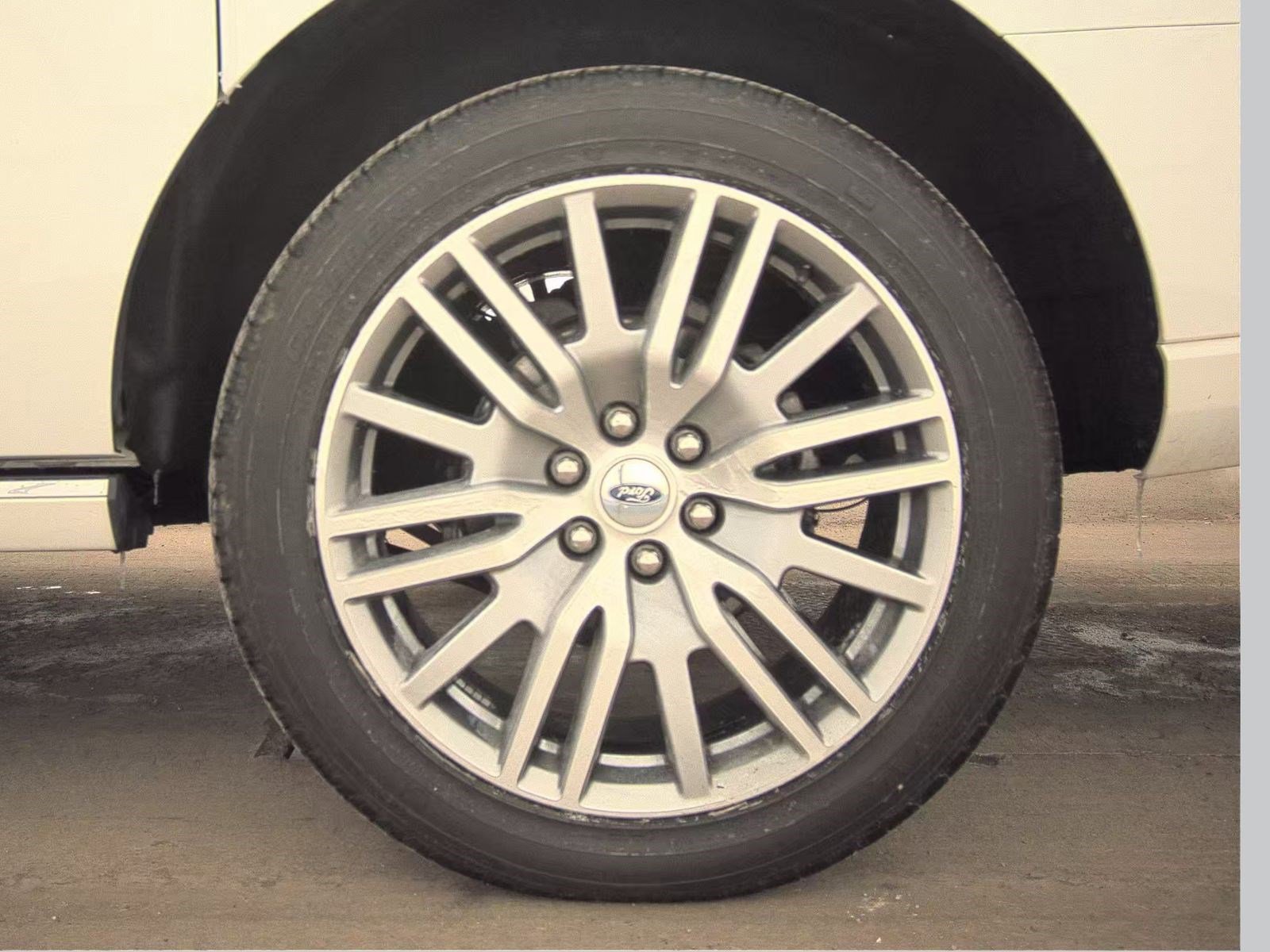 Certified 2024 Ford Expedition Max Platinum image 12