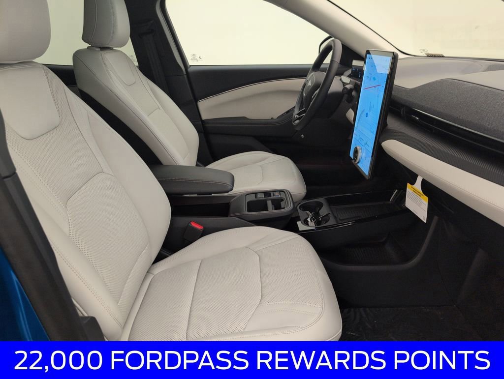 Certified 2025 Ford Mustang Mach-E Premium image 19