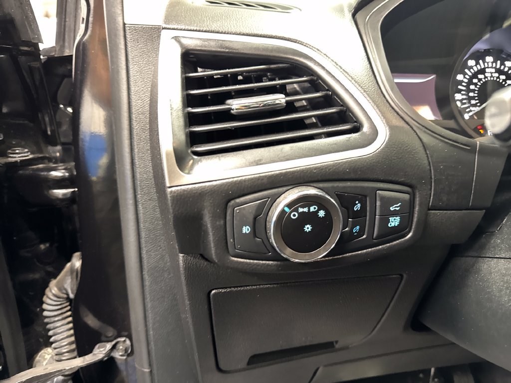Certified 2023 Ford Edge SEL w/ Convenience Package AWD/4WD image 36
