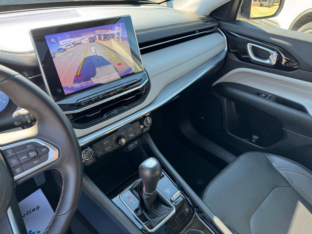 Used 2022 Jeep Compass Limited w/ Sun and Sound Group image 27