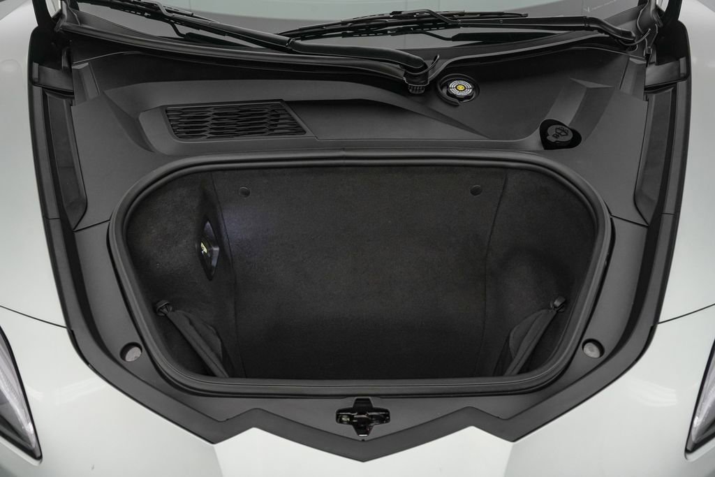 Used 2022 Chevrolet Corvette Stingray Premium Conv w/ Z51 Performance Package image 17