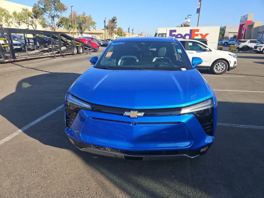 Used 2024 Chevrolet Blazer EV LT AWD/4WD image 2
