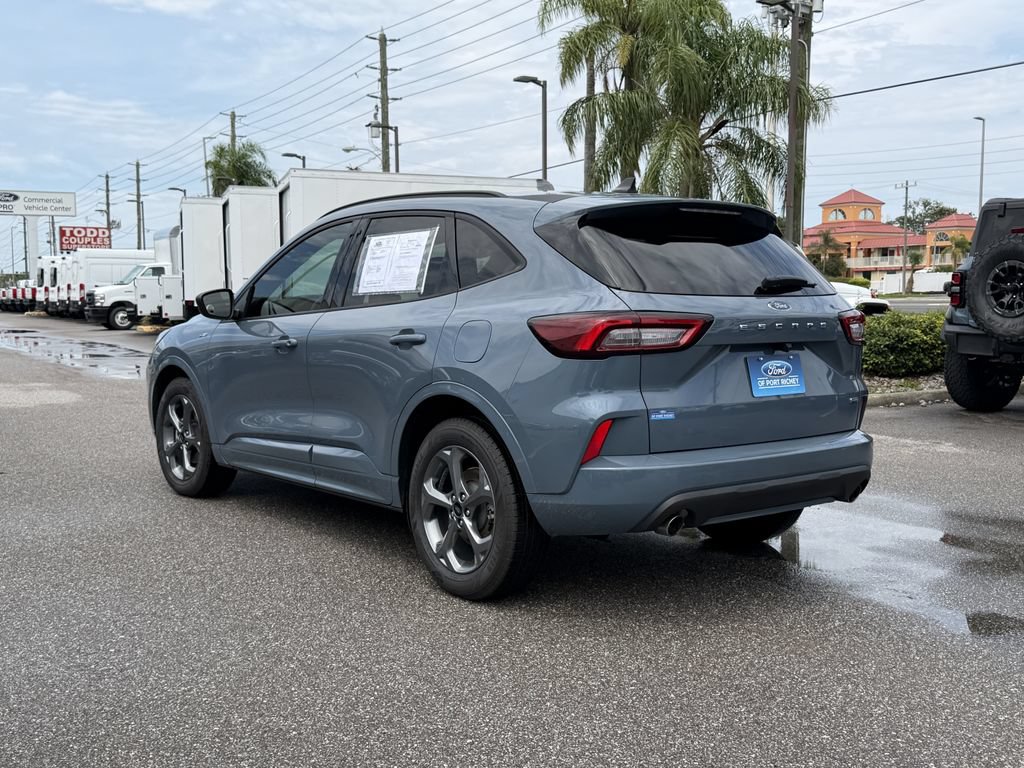Certified 2023 Ford Escape ST-Line w/ Equipment Group 301A FWD image 6