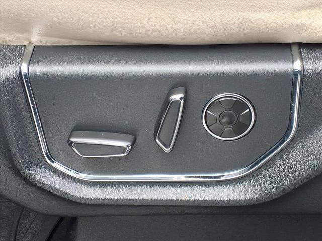 Certified 2022 Ford Expedition Max Platinum image 12