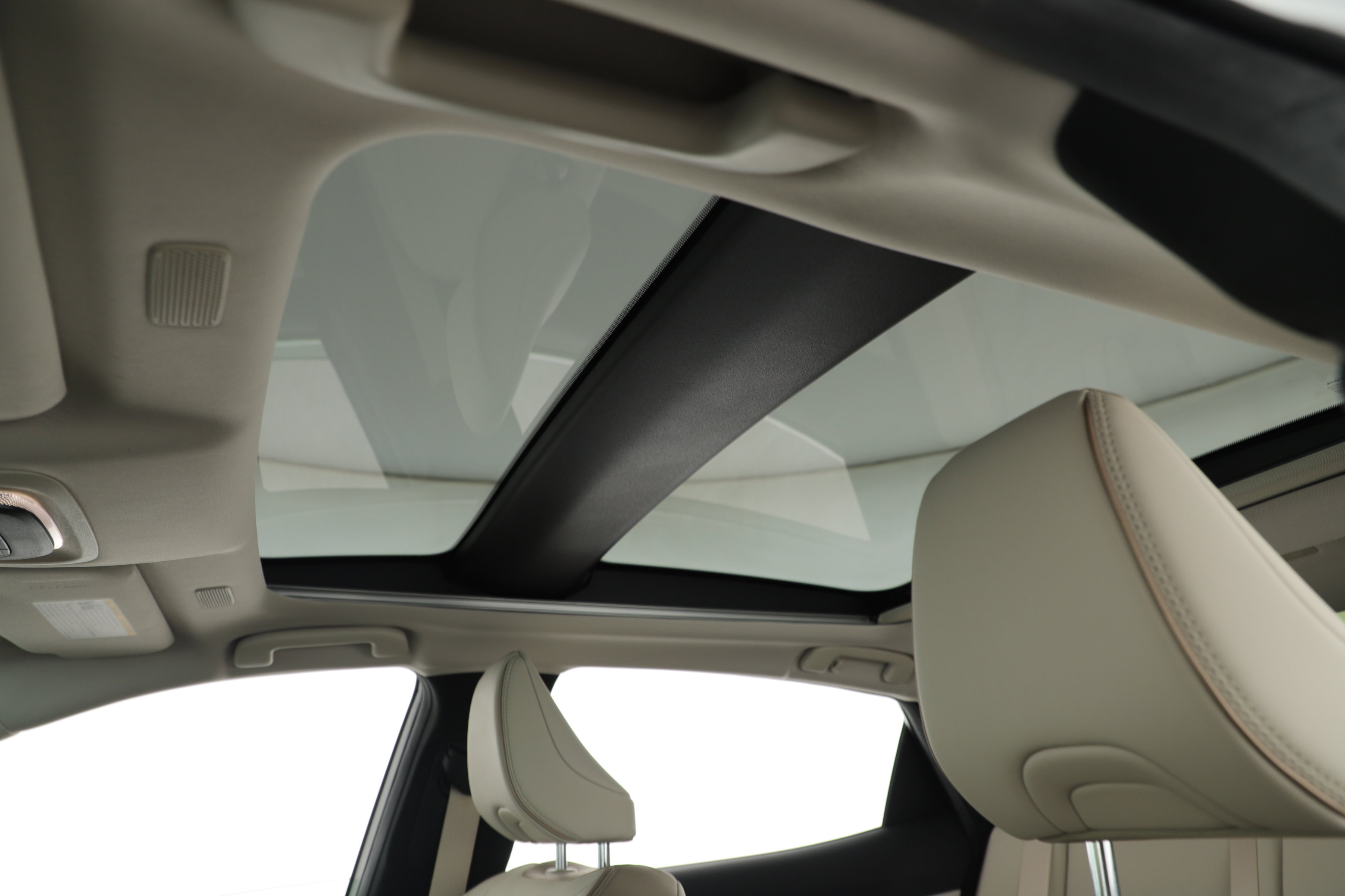 Used 2024 Toyota Crown Limited image 26