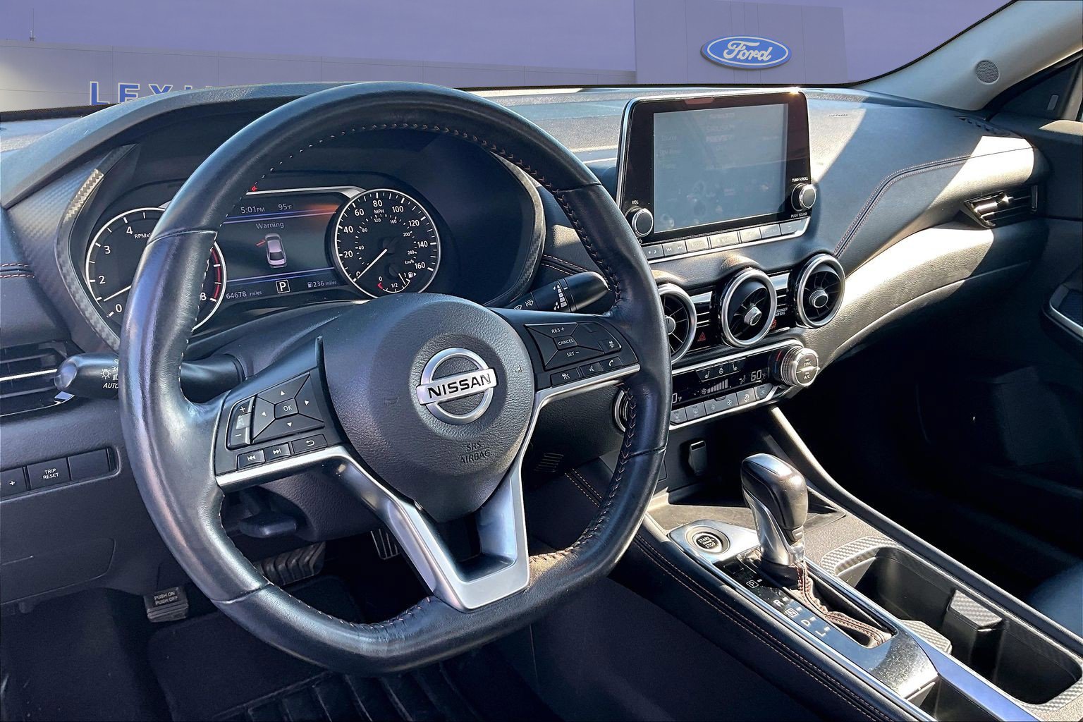 Used 2020 Nissan Sentra SR w/ Premium Package FWD image 17