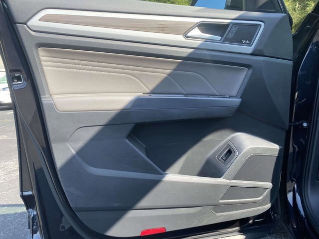 Used 2021 Volkswagen Atlas SEL Premium AWD/4WD image 22