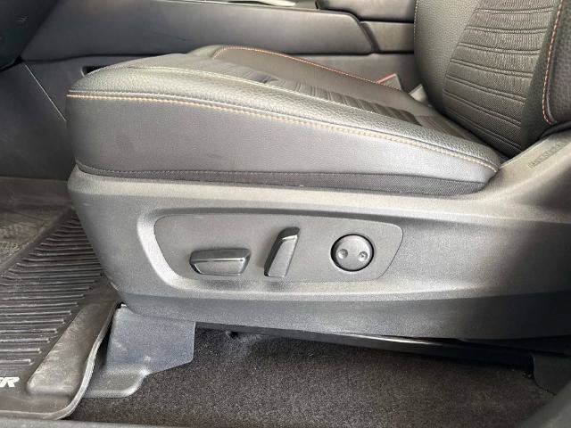 Used 2025 Nissan Pathfinder Rock Creek AWD/4WD image 21