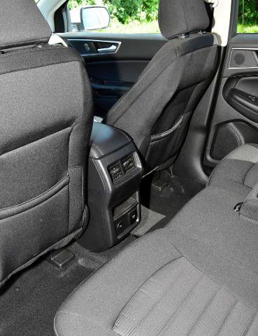 Certified 2024 Ford Edge SEL w/ Convenience Package AWD/4WD image 30