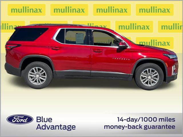 Used 2023 Chevrolet Traverse LT image 2