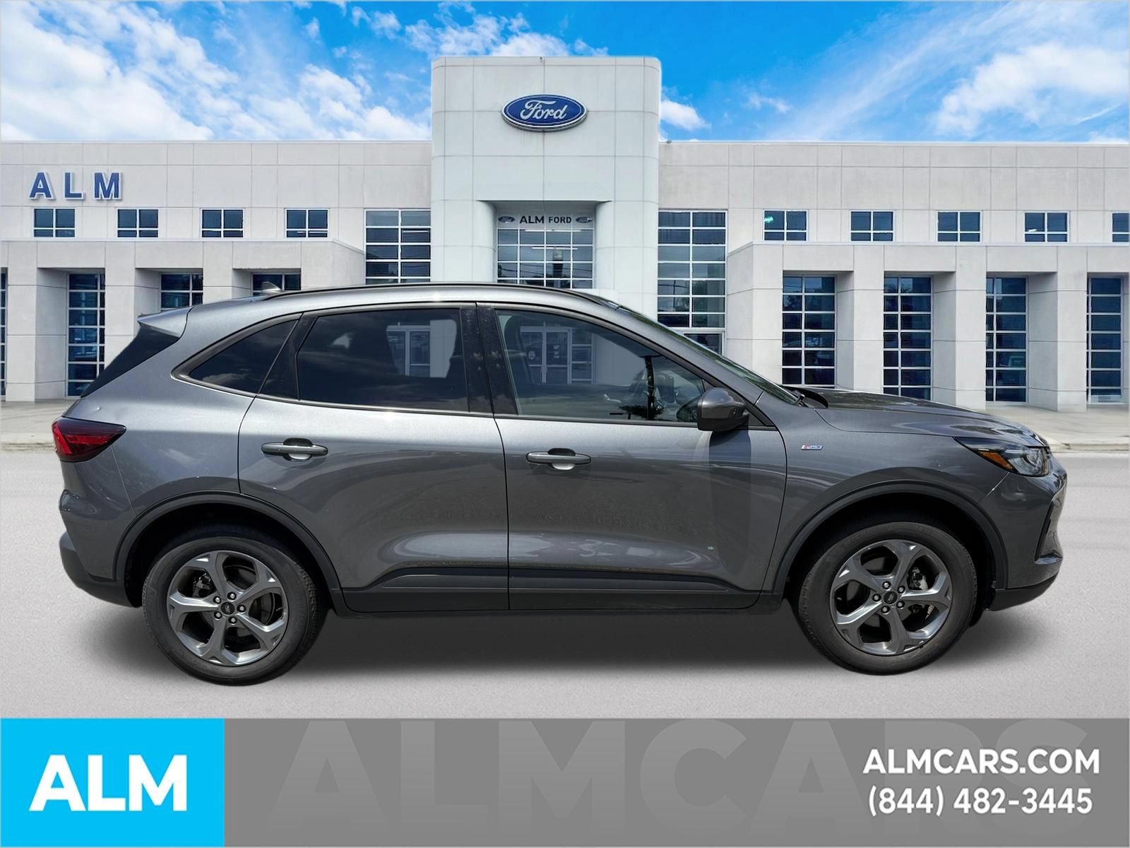 Certified 2025 Ford Escape ST-Line Select AWD/4WD image 5