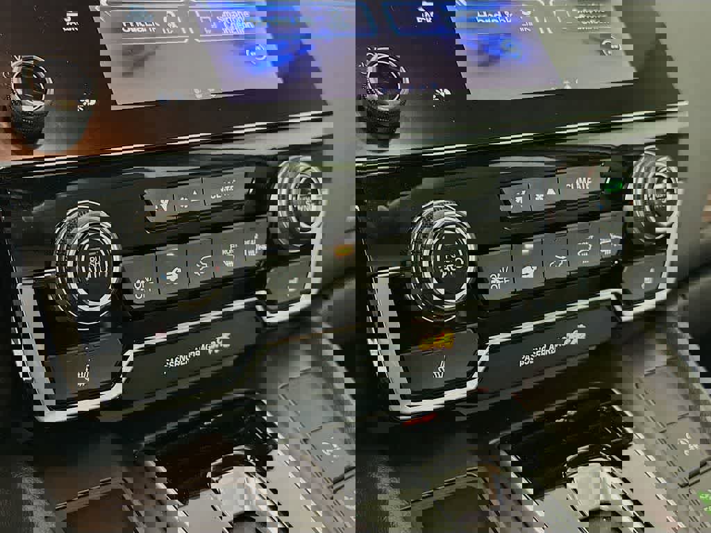 Used 2022 Honda CR-V EX-L image 17