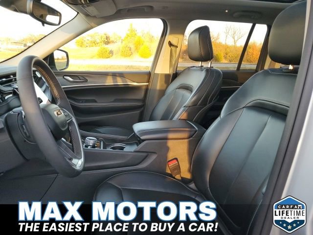 Used 2024 Jeep Grand Cherokee Limited 4xe image 19