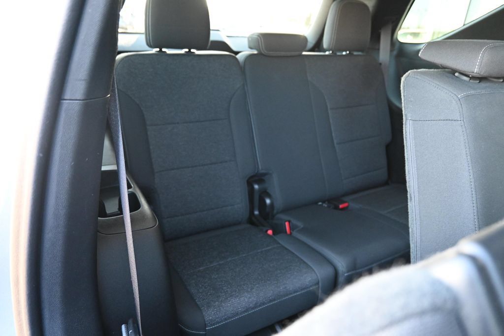 Used 2024 Chevrolet Traverse LS AWD/4WD image 26