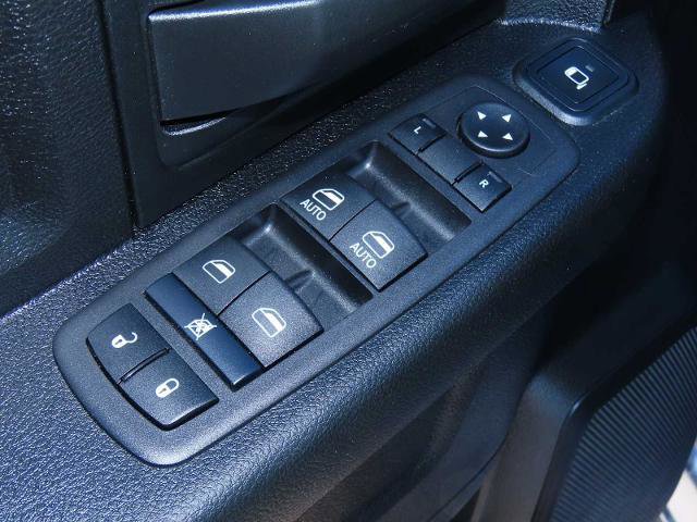 Used 2024 RAM 2500 Tradesman w/ Chrome Appearance Group image 17