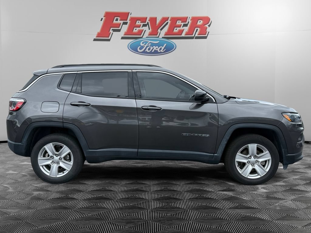 Used 2022 Jeep Compass Latitude AWD/4WD image 3
