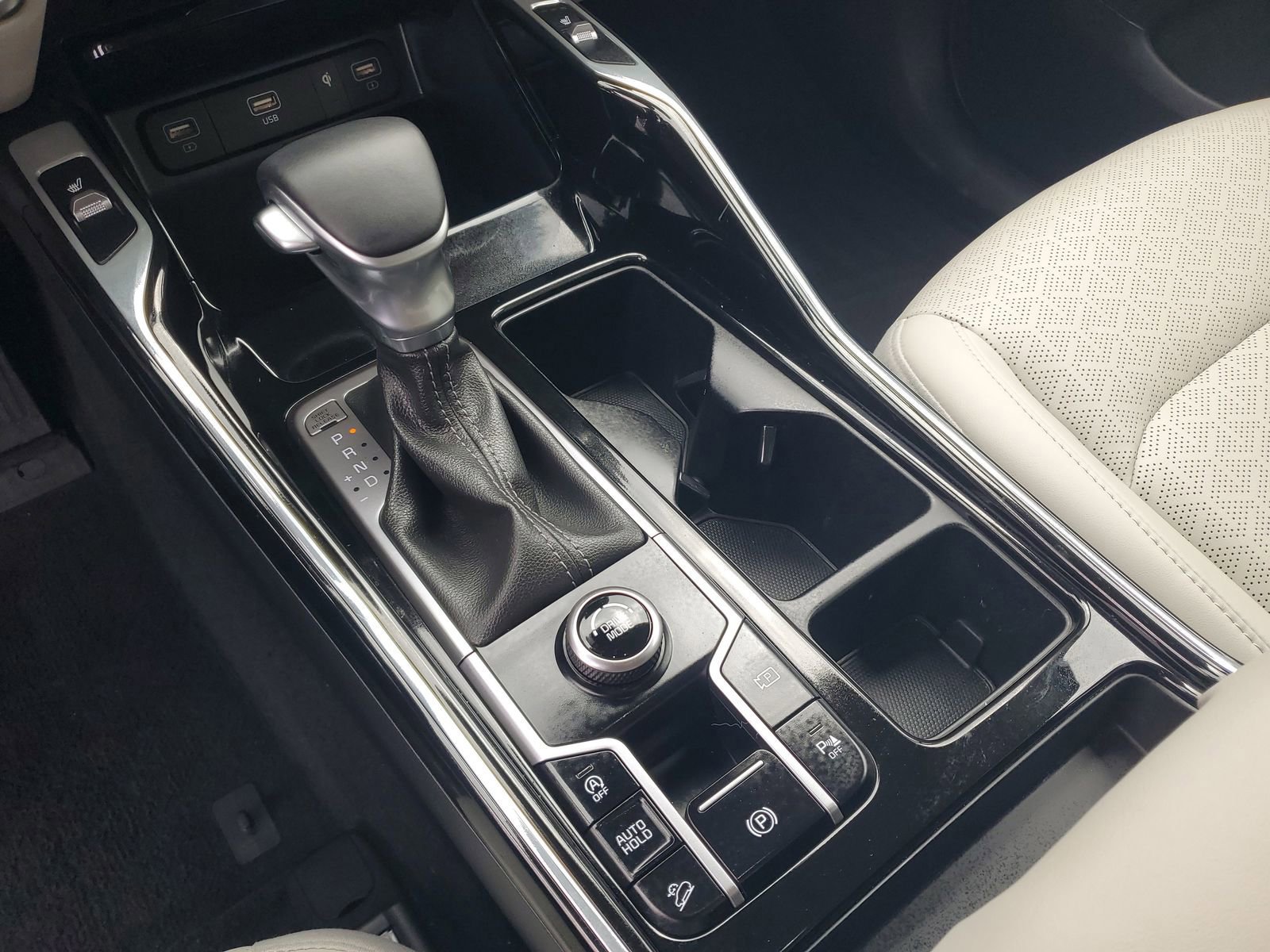 Used 2023 Kia Sorento SX image 29