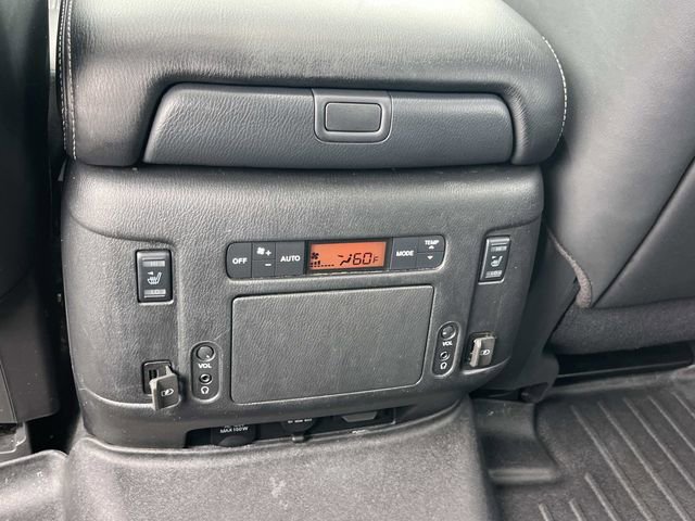 Used 2019 Nissan Armada Platinum w/ Interior Lighting Package RWD image 23