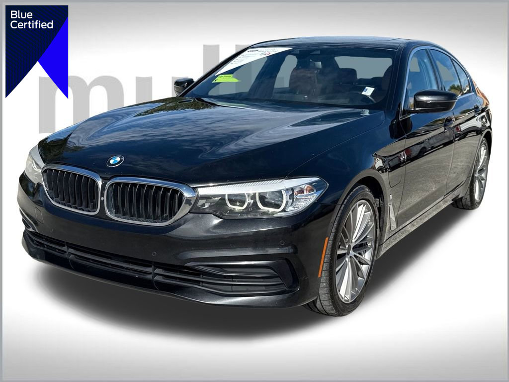 Used 2019 BMW 530e w/ Dynamic Handling Package