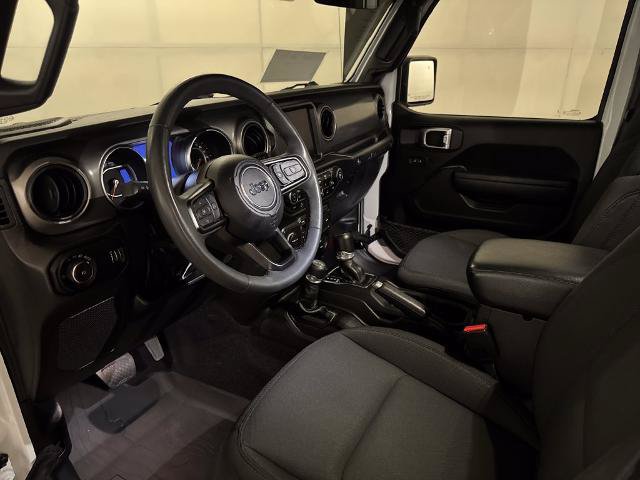 Used 2023 Jeep Wrangler Unlimited Sport AWD/4WD image 6