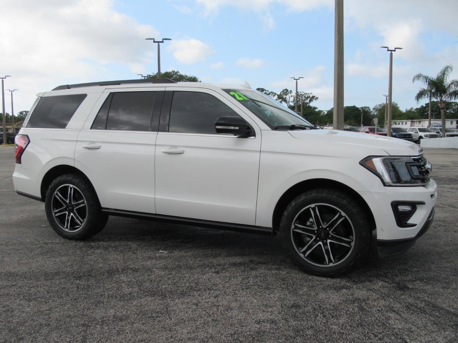 Certified 2021 Ford Expedition Limited RWD image 2