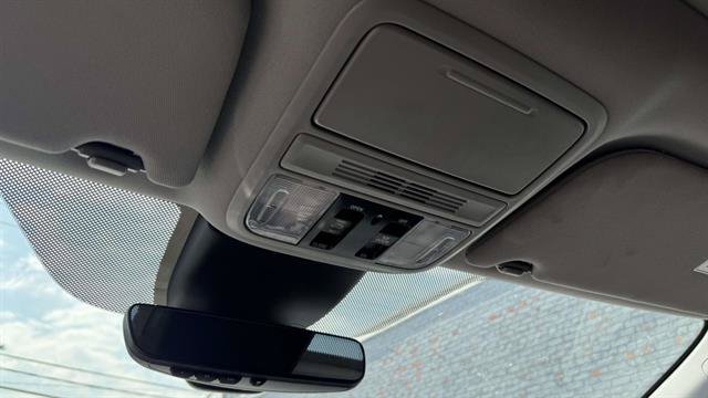 Used 2023 Honda Odyssey EX-L image 24