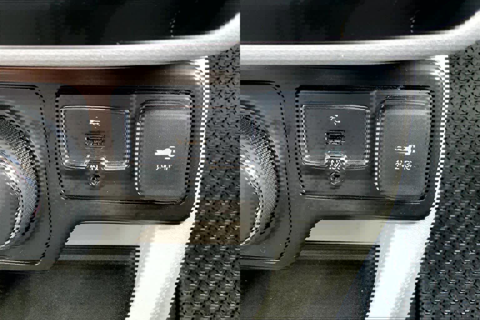 Used 2022 Jeep Renegade Limited image 35