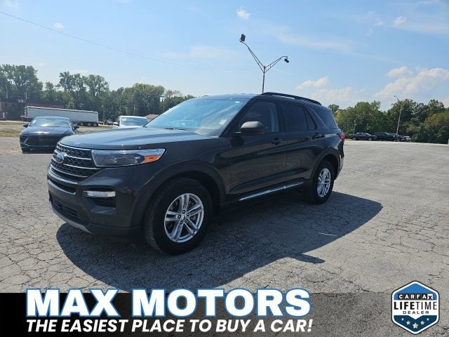 Certified 2023 Ford Explorer XLT w/ Equipment Group 202A image 3