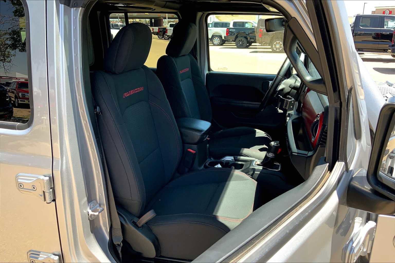 Used 2018 Jeep Wrangler Unlimited Rubicon image 10