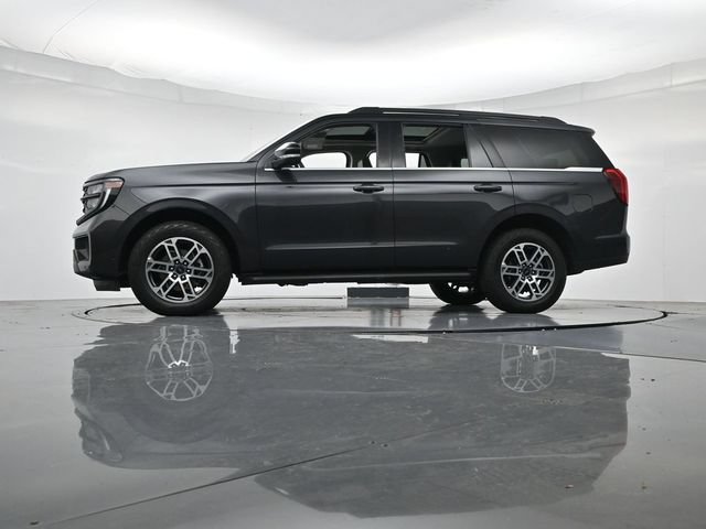 Certified 2025 Ford Expedition Active AWD/4WD image 46