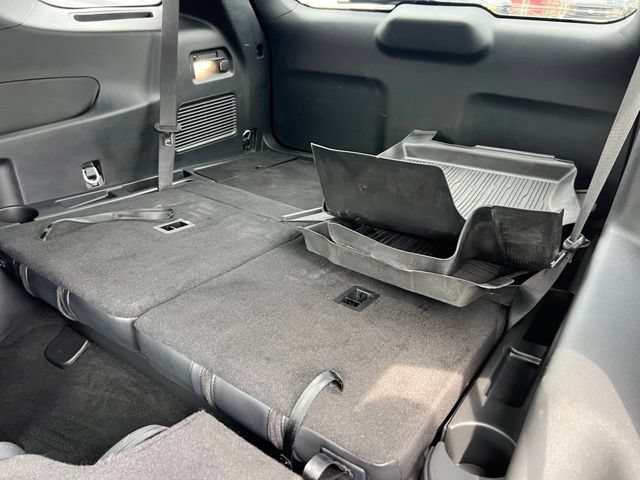 Certified 2024 Ford Explorer ST-Line w/ Class IV Trailer Tow Package AWD/4WD image 24