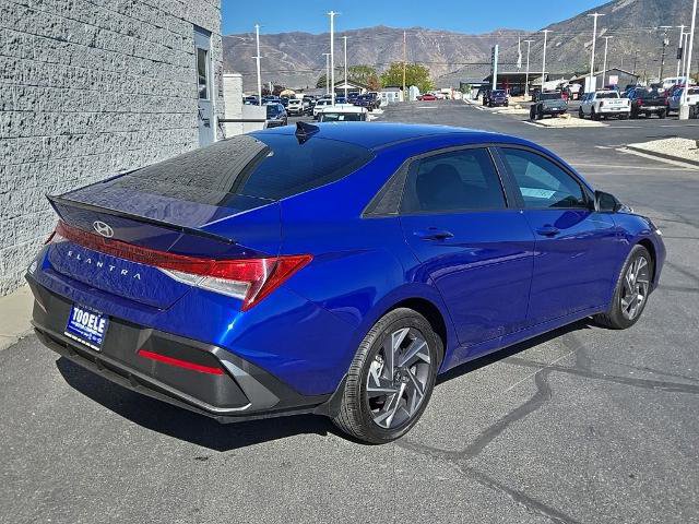 Used 2025 Hyundai Elantra Sport FWD image 4