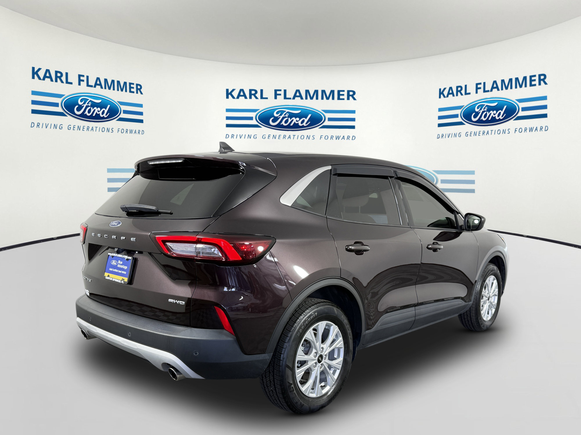 Certified 2023 Ford Escape Active w/ Tech Pack #1 AWD/4WD image 3