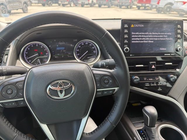 Used 2023 Toyota Camry XLE FWD image 11