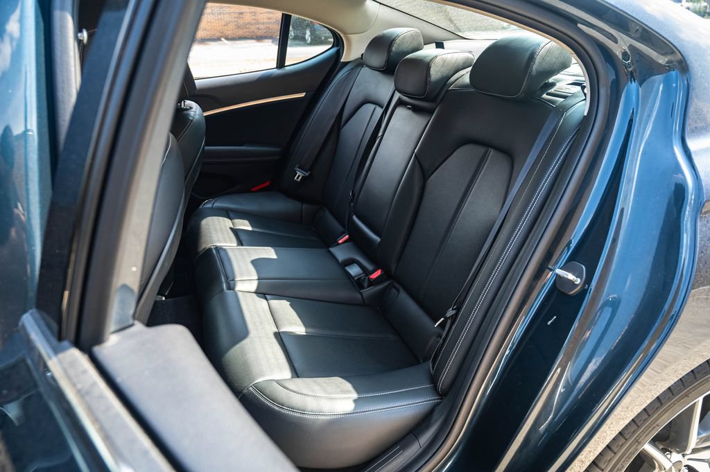Used 2023 Genesis G70 2.0T AWD/4WD image 17