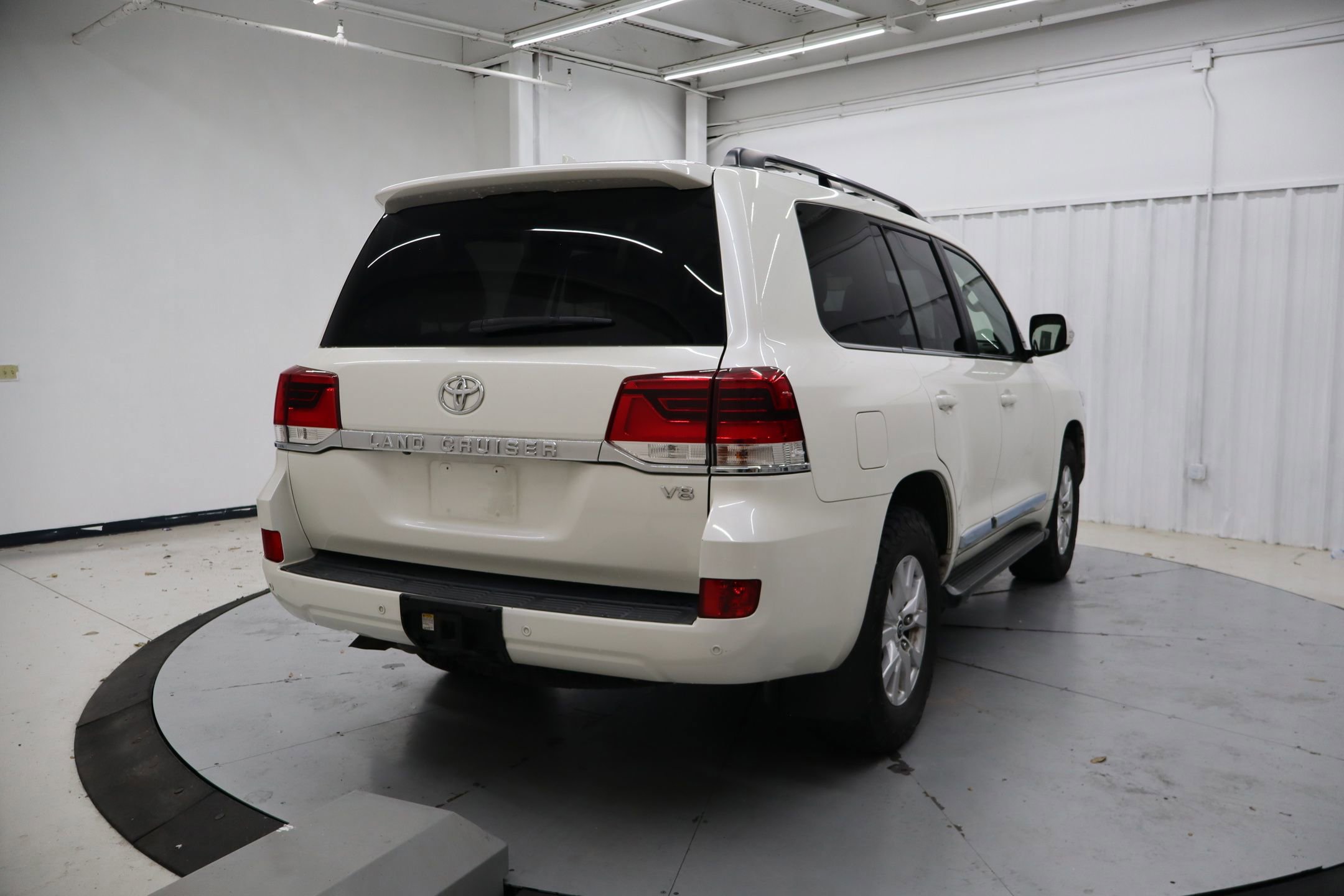 Used 2020 Toyota Land Cruiser AWD/4WD image 5