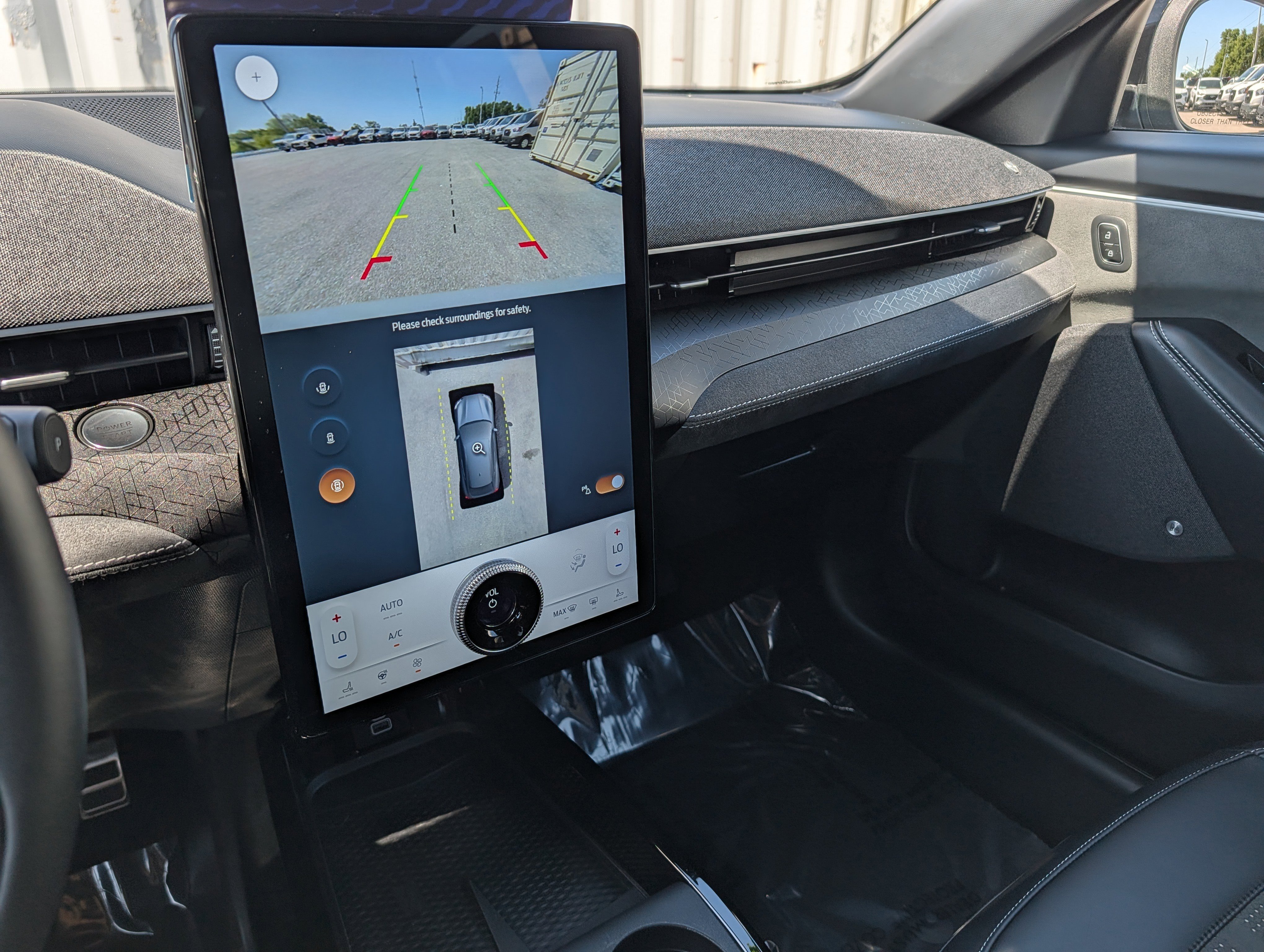 Certified 2025 Ford Mustang Mach-E GT AWD/4WD image 31