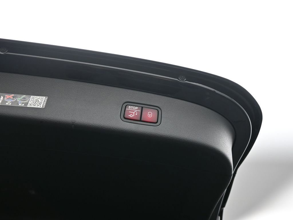 Used 2023 Mercedes-Benz GLC 300 image 48