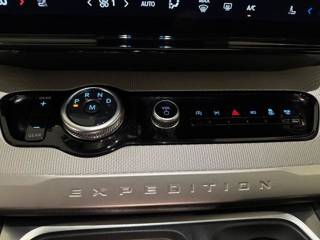 Certified 2025 Ford Expedition Max Active image 30