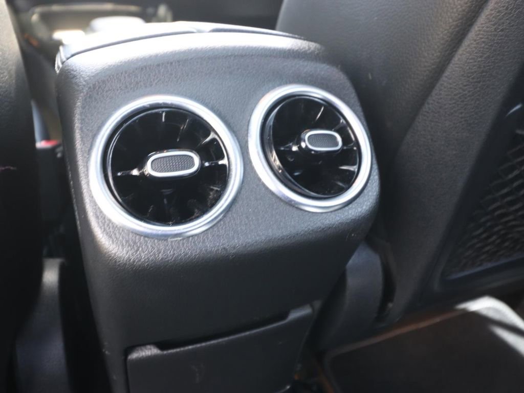Used 2020 Mercedes-Benz A 220 image 13