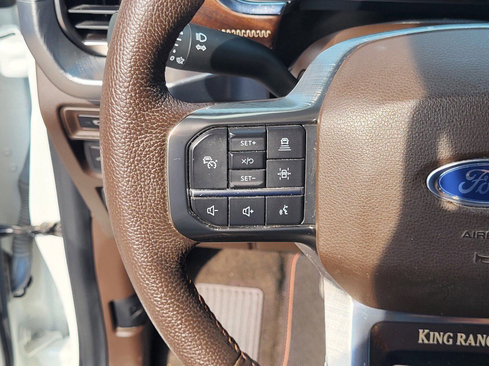 Certified 2022 Ford F150 King Ranch w/ Equipment Group 601A High image 29