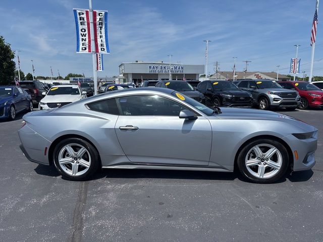Certified 2026 Ford Mustang Premium RWD image 6